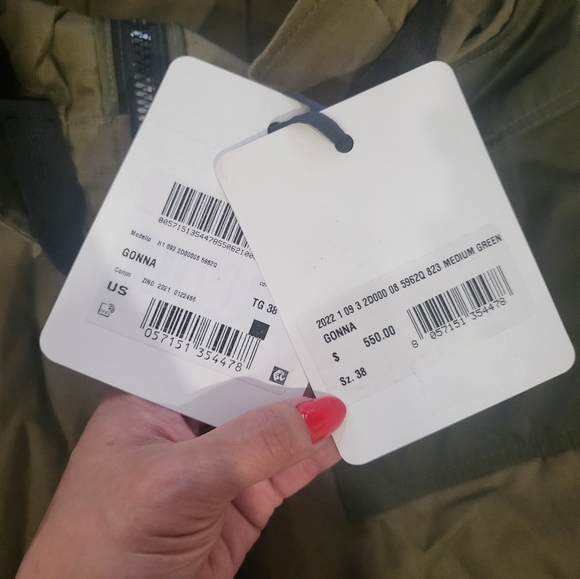 3. NWT MONCLER KHAKI CARGO SKIRT - Picture 9 of 11